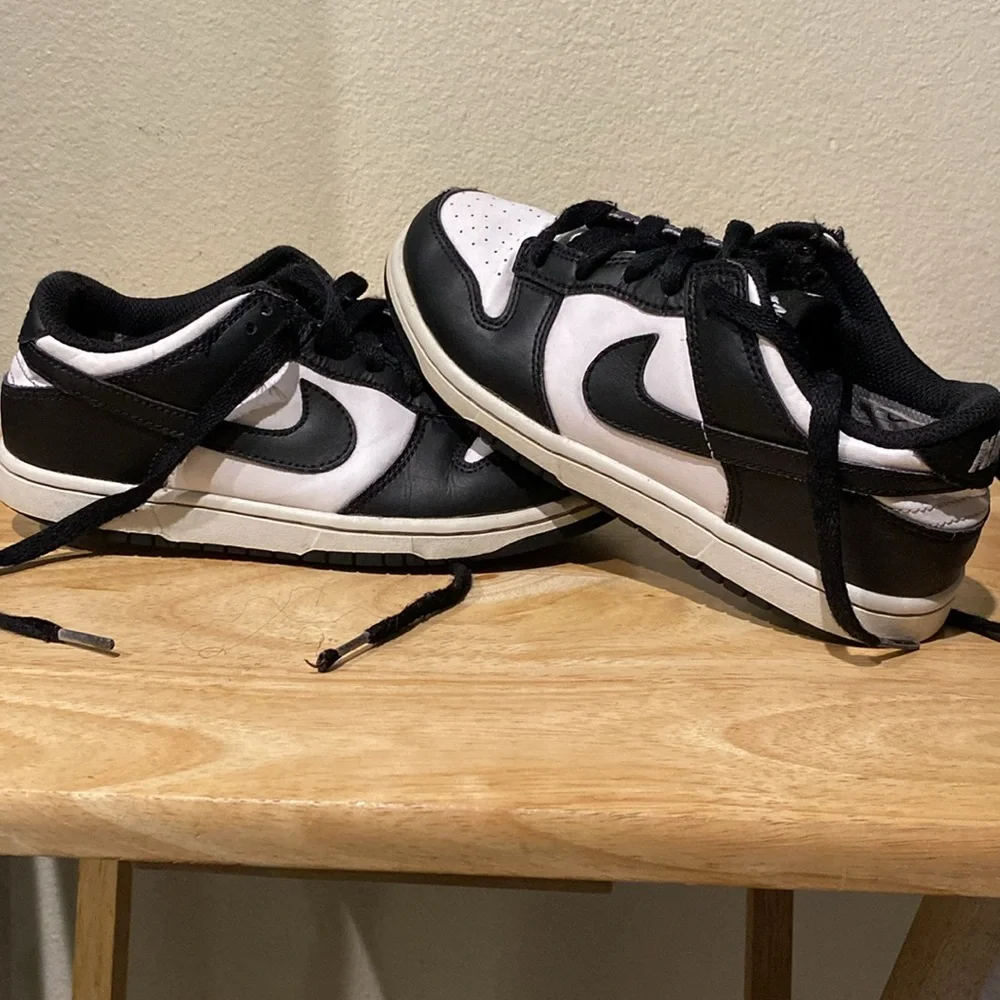 Nike dunks - Picture 2 of 2